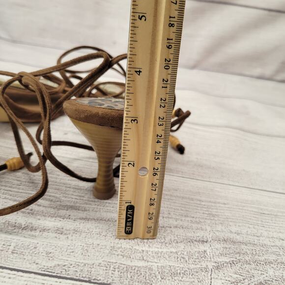 Michael Antonio Brown Suede Sandals w/ Ankle Wrap Tie Straps, 8.5 - Picture 10 of 10
